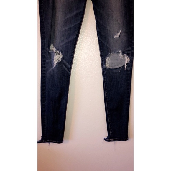 American Eagle High-Waisted Distressed Jeggings - Picture 7 of 8